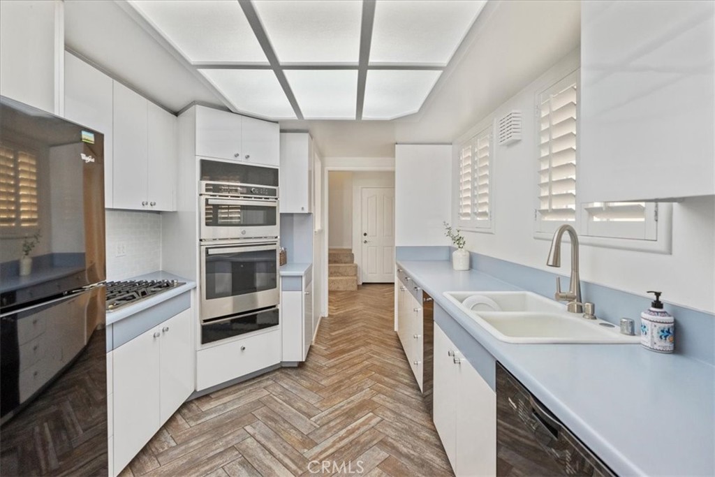 Peninsula (PI) - Residential