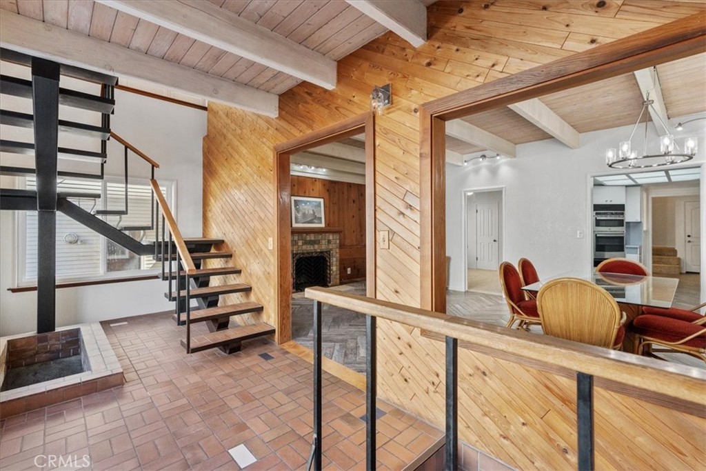 Peninsula (PI) - Residential