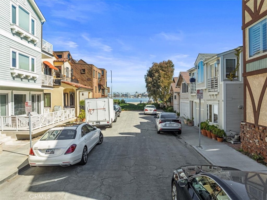 Peninsula (PI) - Residential