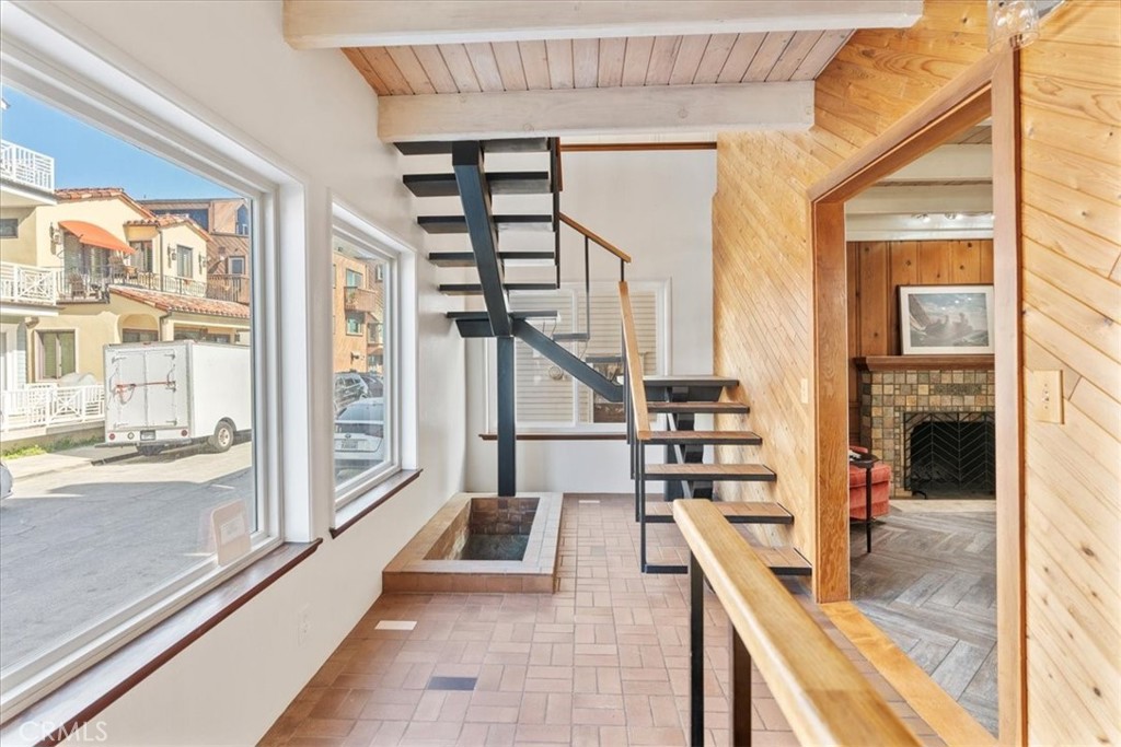 Peninsula (PI) - Residential