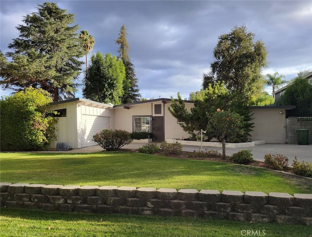 listing image 130722445328897688548