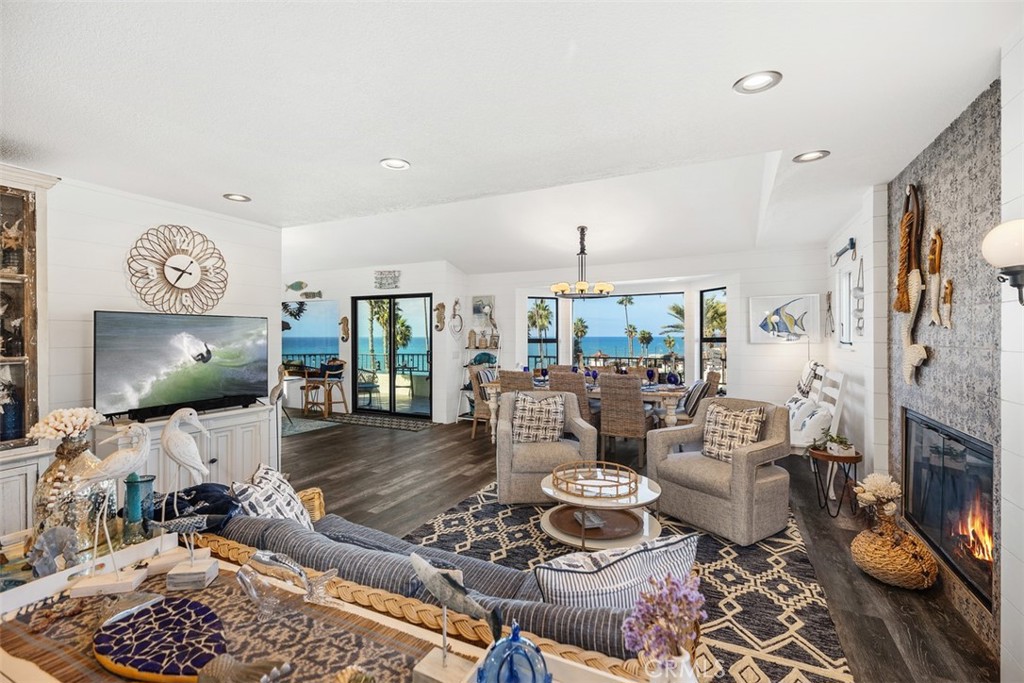 Ole Hanson Beach Club adjacent - Residential Lease