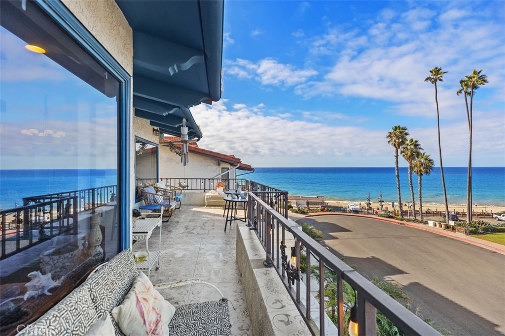 Ole Hanson Beach Club adjacent - Residential Lease