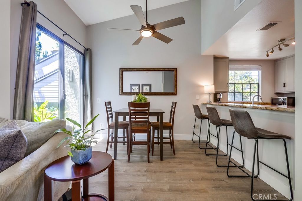listing image 130721687885021735483