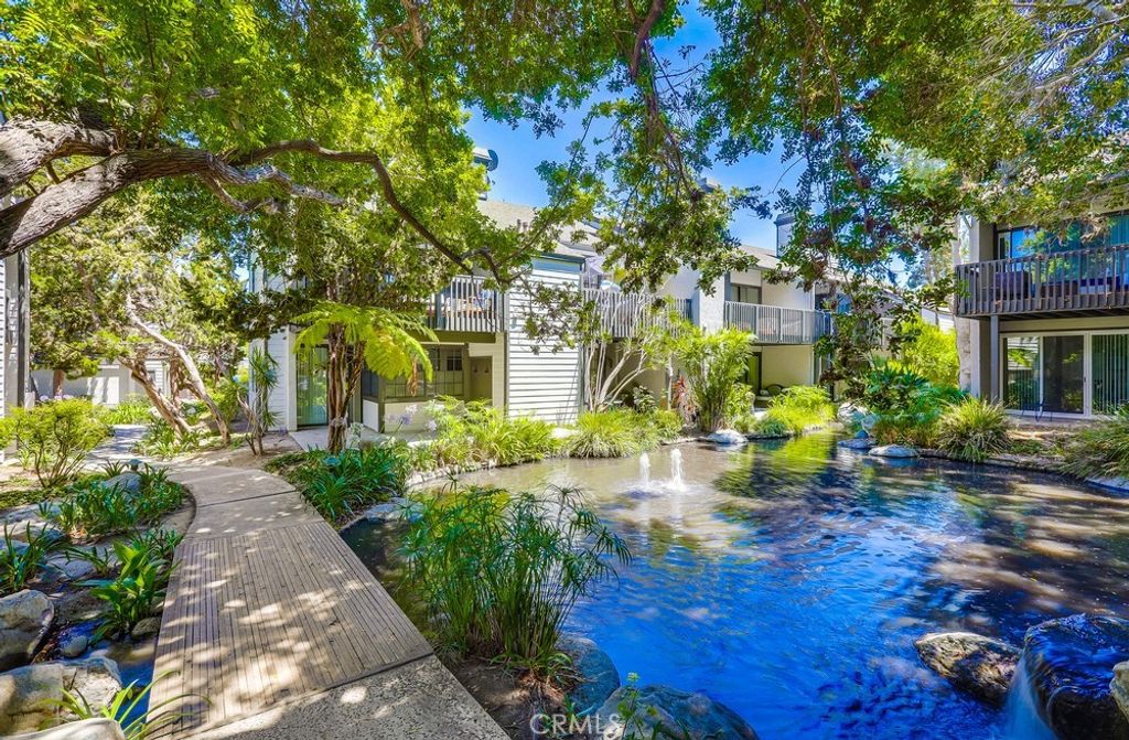 listing image 130724707916412705977