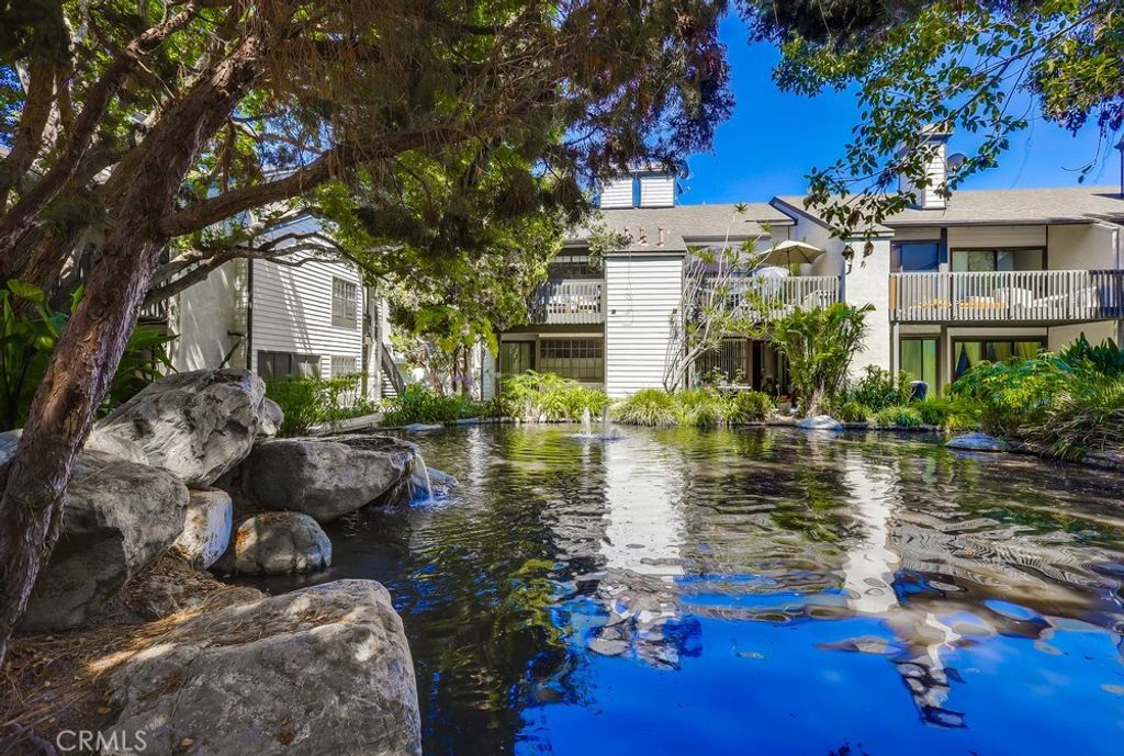 listing image 130728885545312585990