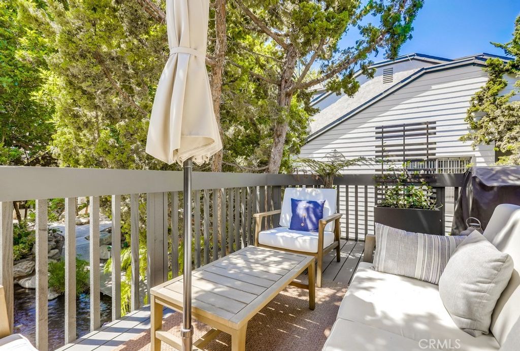 listing image 130728281755436570830
