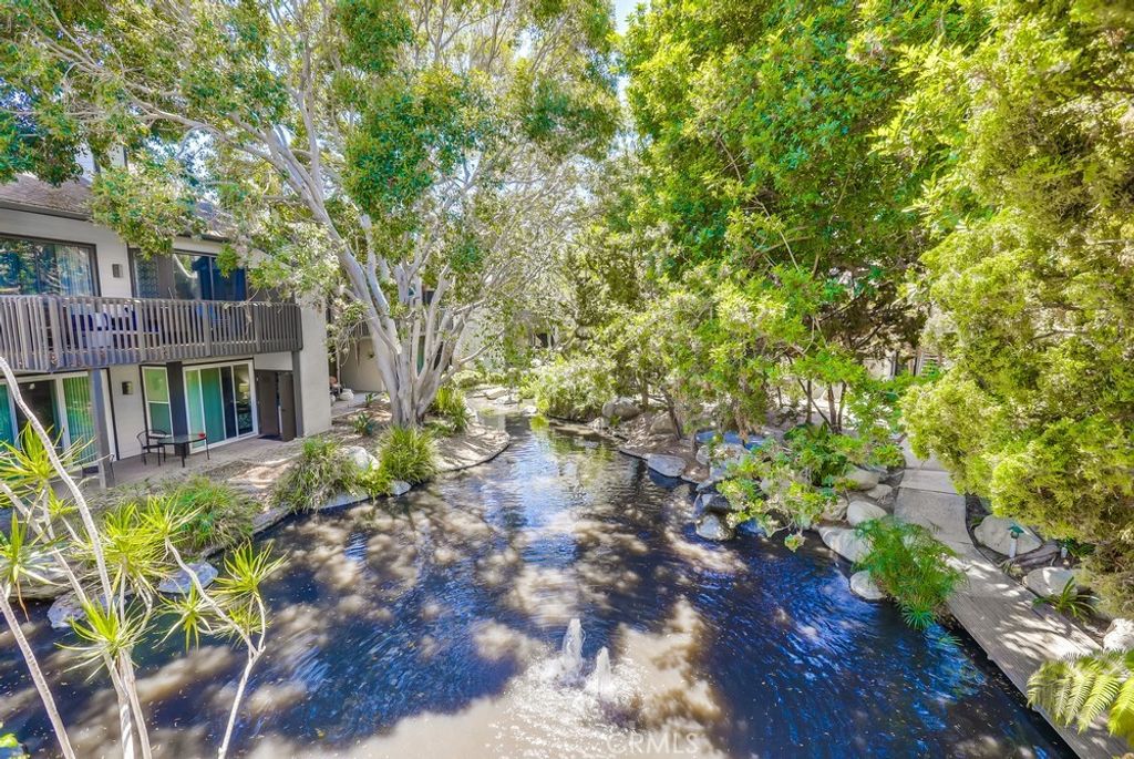 listing image 130726150459059692967