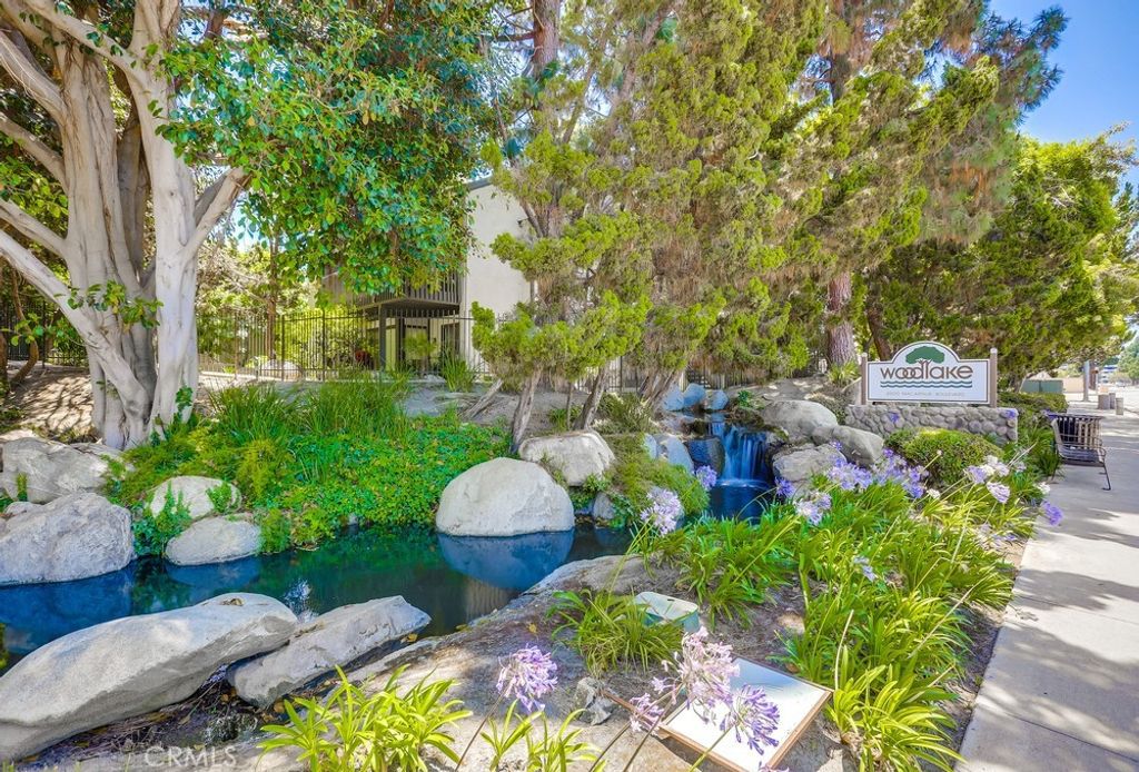 listing image 130728717874281747360