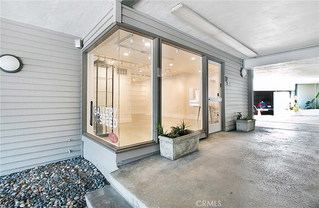 Fabulous retail location across from Surf and Sand Hotel and beach. Suitable for high end retail, gallery space and/or hair salon. The unit does have a private bathroom and plumbing connections for two washing stations. The bus for art walk stops in front of building.
