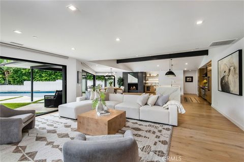 A home in Corona Del Mar