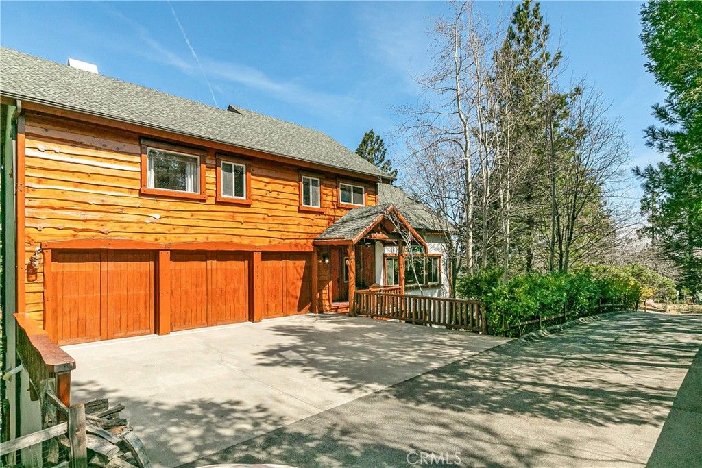 listing image 0