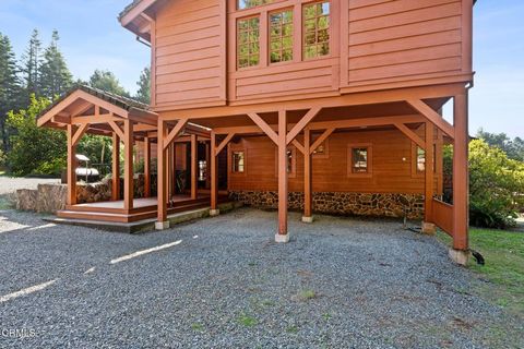 A home in Fort Bragg