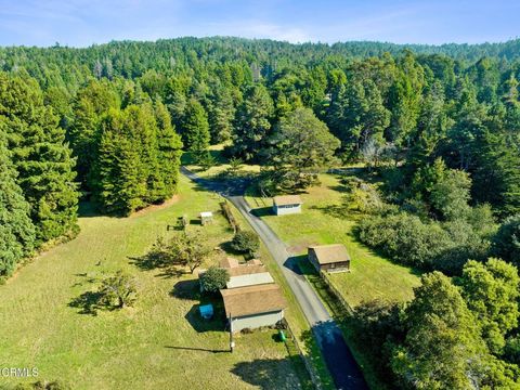 A home in Fort Bragg