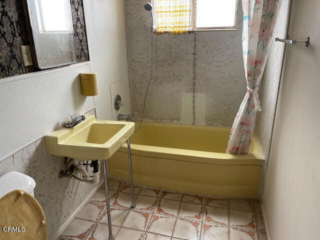 Springtime - 1458 - Residential