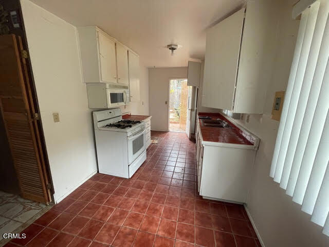 Springtime - 1458 - Residential