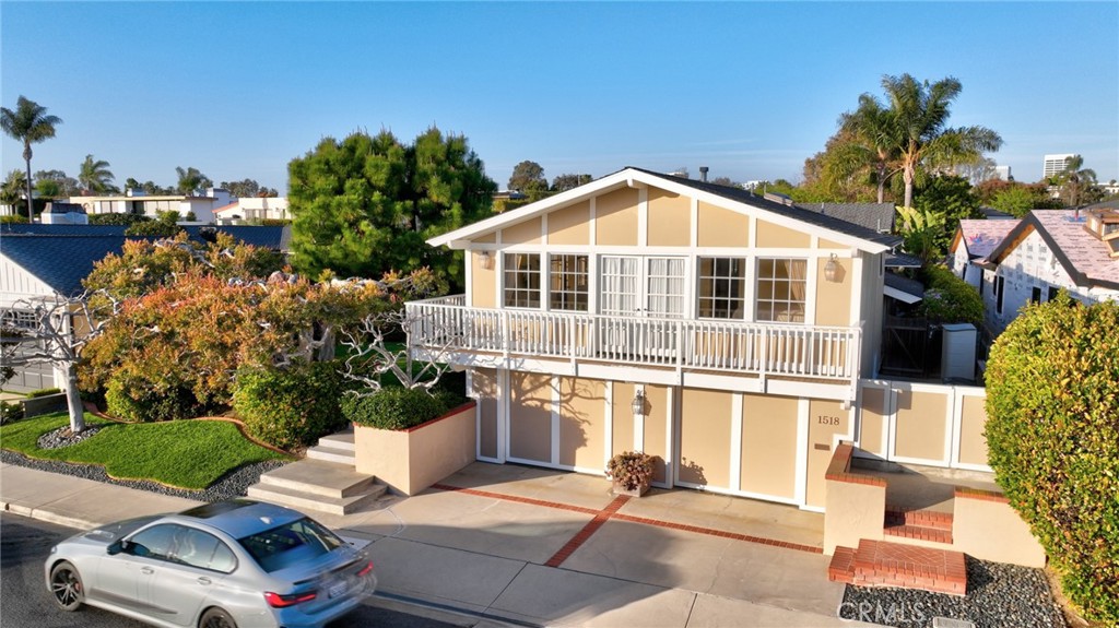 1518 Dolphin Terrace