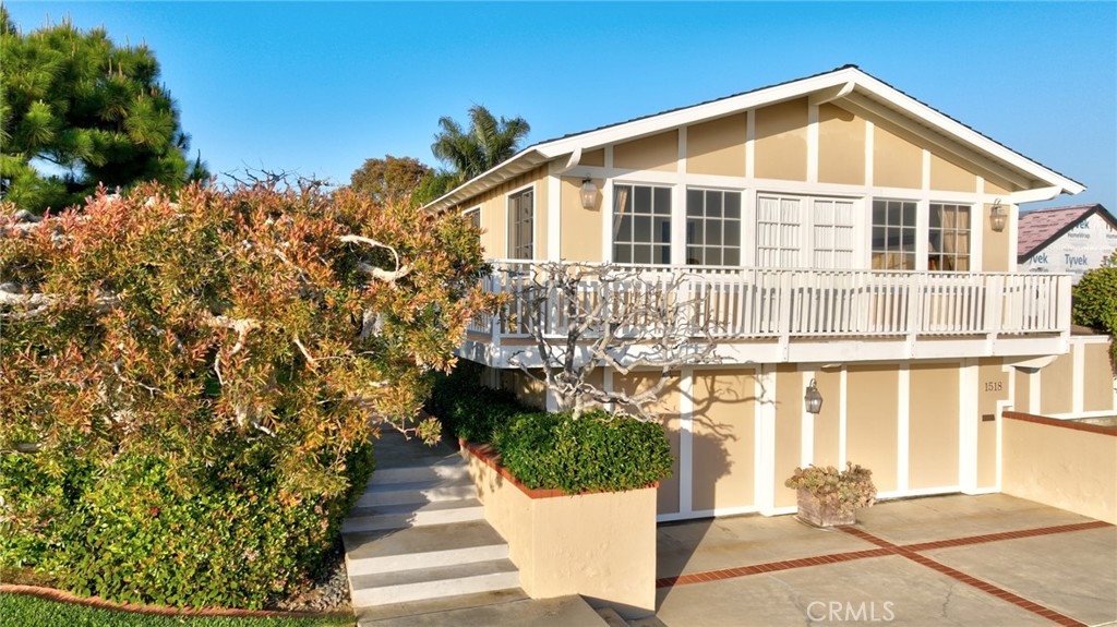 1518 Dolphin Terrace
