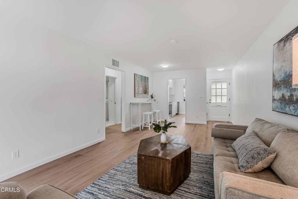 162 W Alta Green