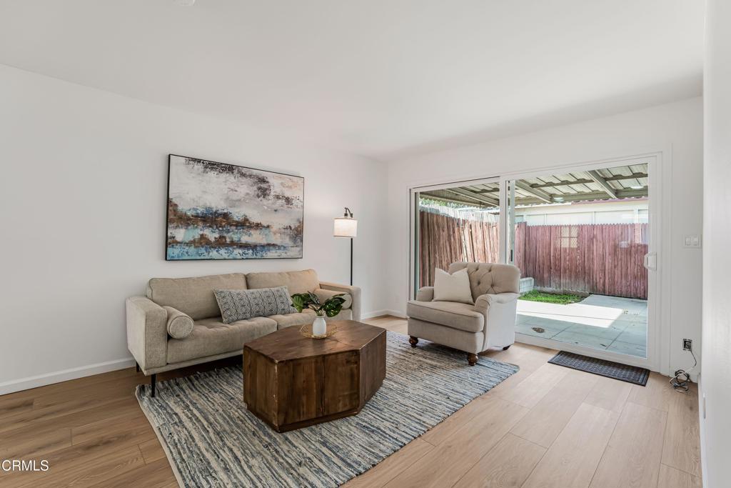 162 W Alta Green
