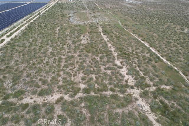 Welcome to this beautiful 2.08 acres flat lot. Located in Rosamond come check it out. Amazing views of the mountains and the Antelope Valley.