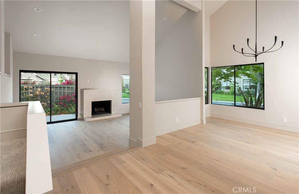 Crossing (CS) - Residential Lease