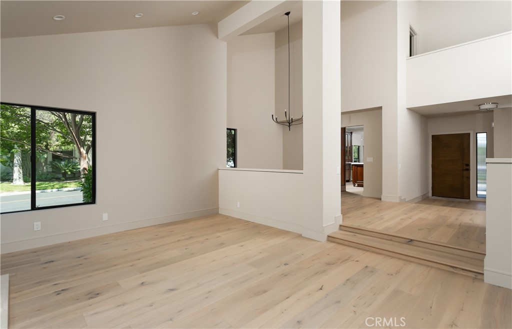Crossing (CS) - Residential Lease