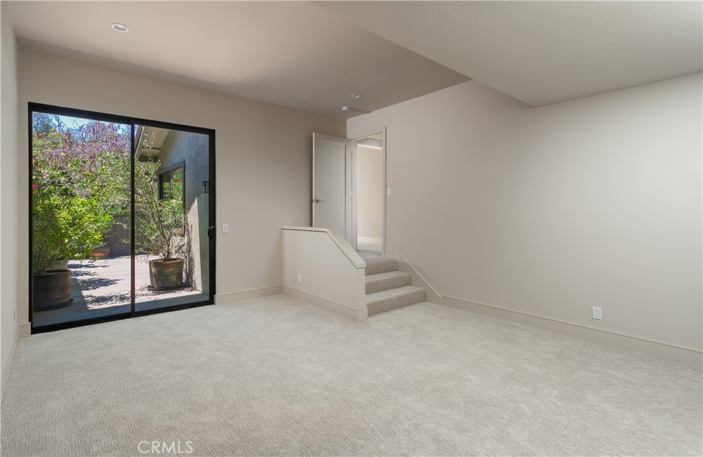 Crossing (CS) - Residential Lease