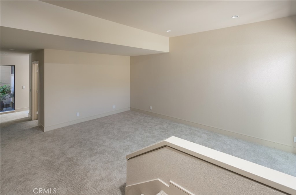 Crossing (CS) - Residential Lease