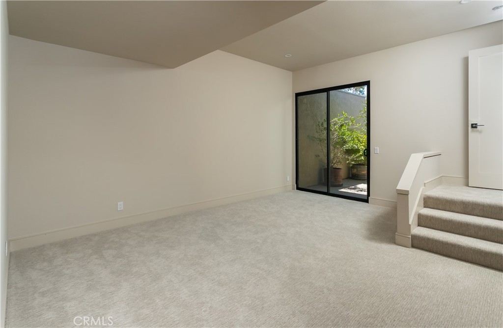Crossing (CS) - Residential Lease