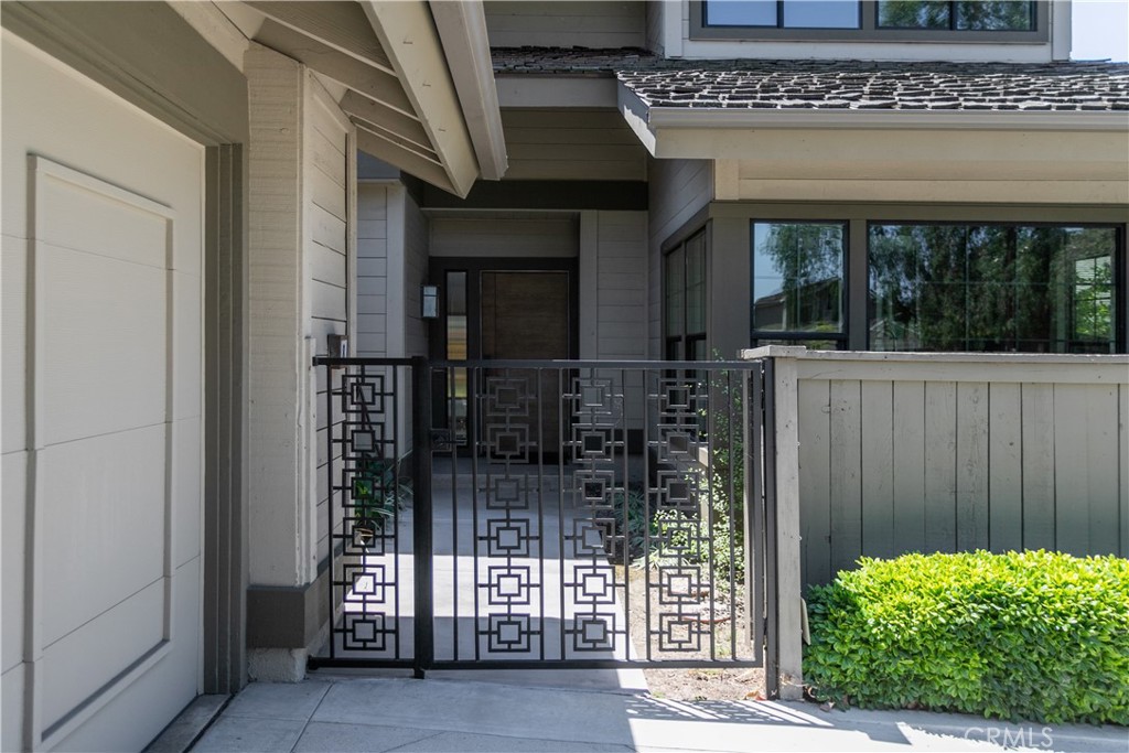 Crossing (CS) - Residential Lease