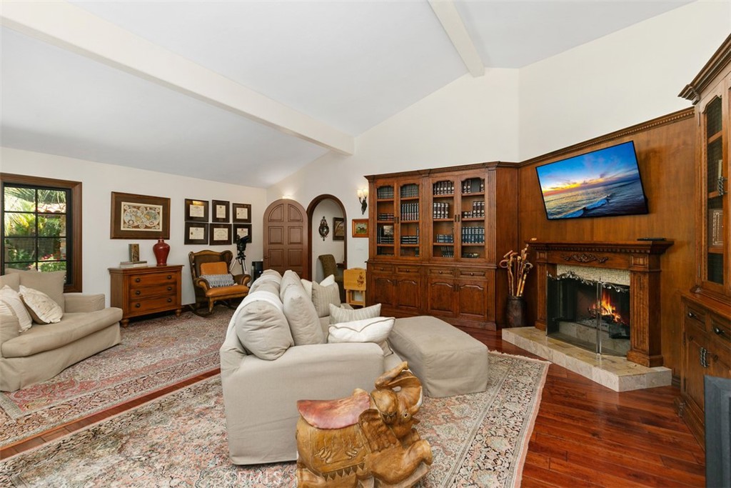 Los Ranchos Estates (LRE) - Residential