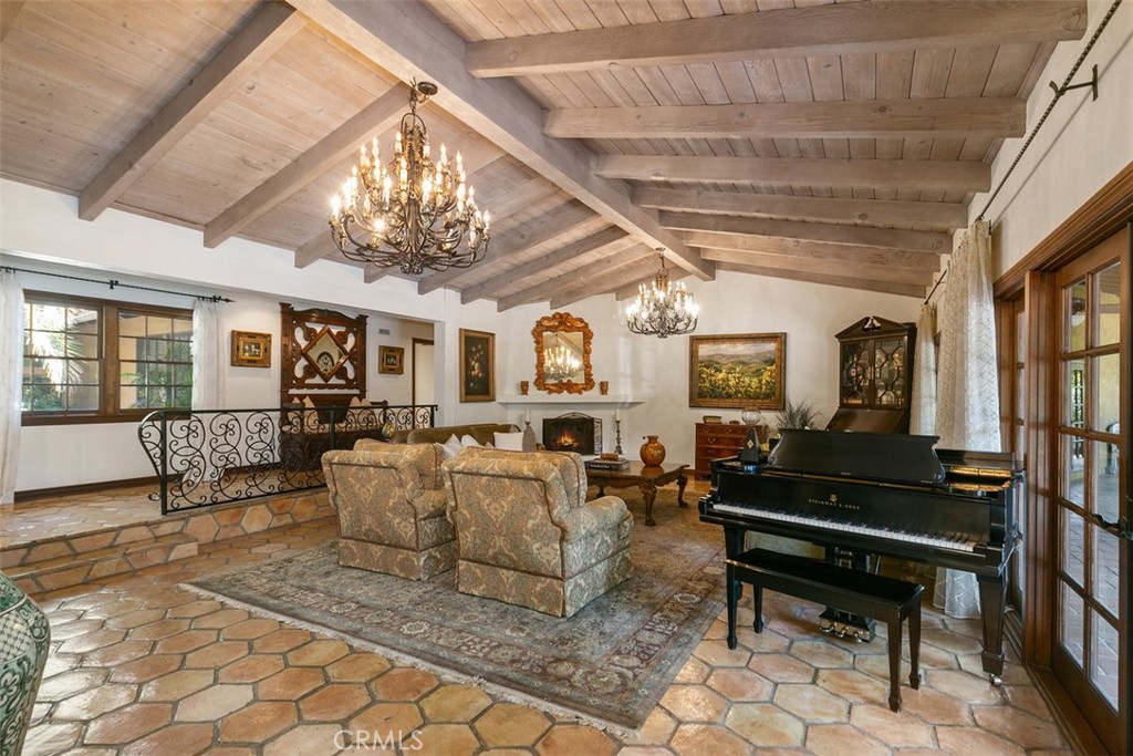 Los Ranchos Estates (LRE) - Residential