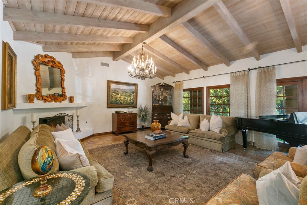 Los Ranchos Estates (LRE) - Residential