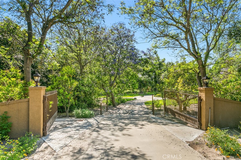 Los Ranchos Estates (LRE) - Residential