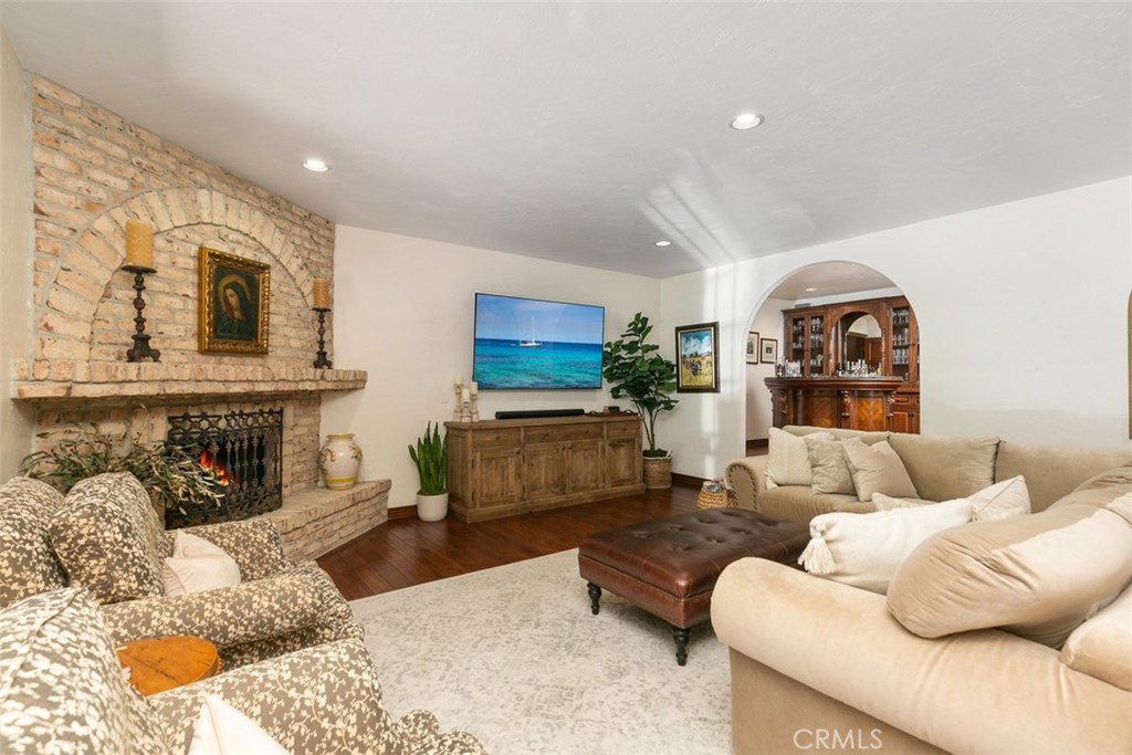 Los Ranchos Estates (LRE) - Residential