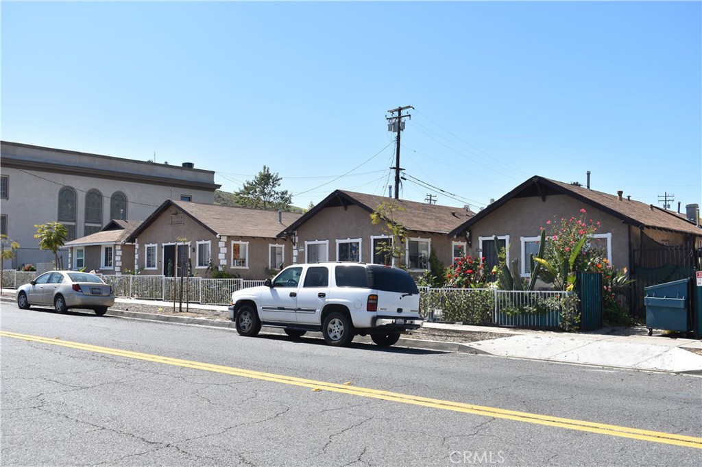 110 W Heald Avenue