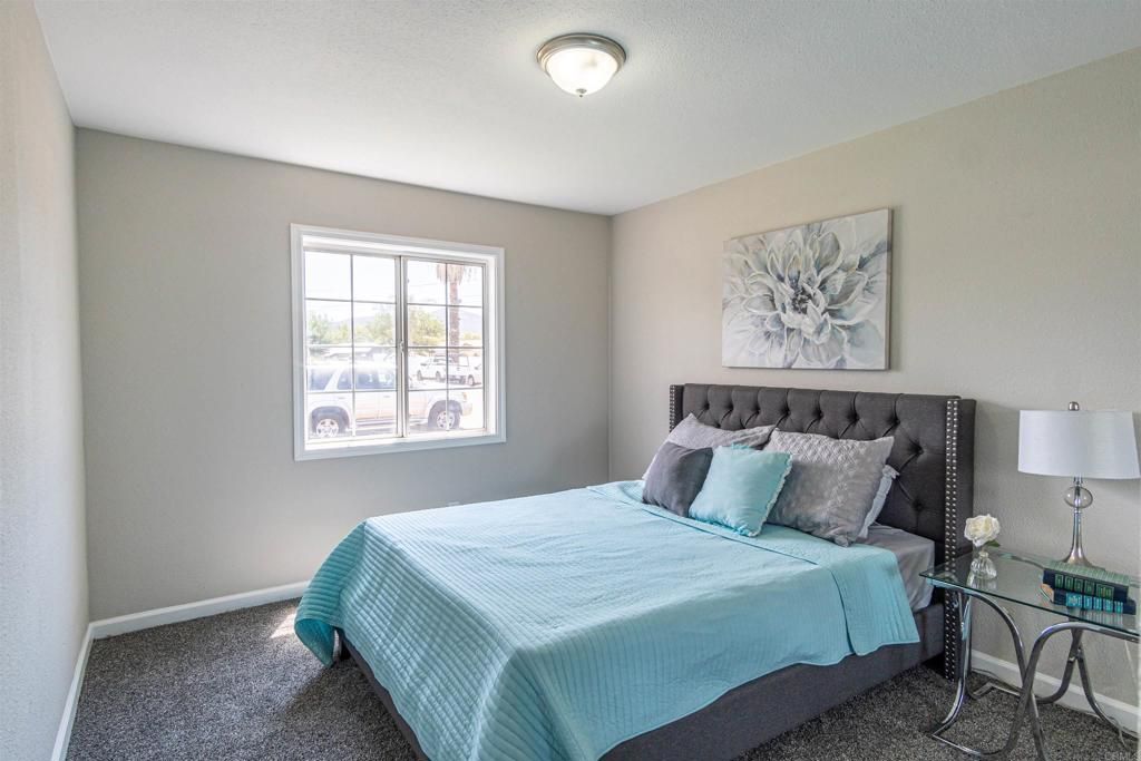 listing image 130722938519444671435