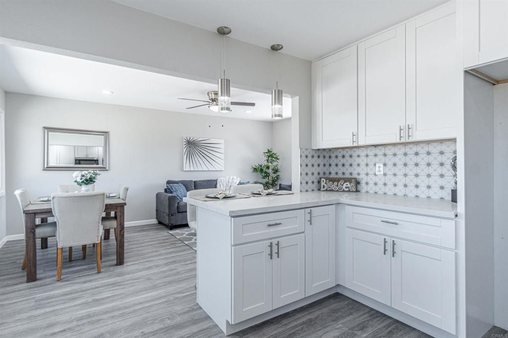 listing image 130726471944652738973