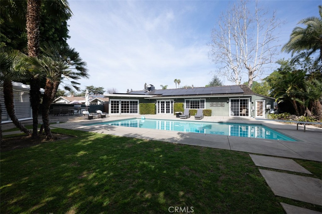 1222 W Sharon Road