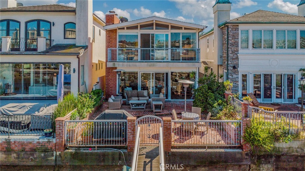 3810 Channel Place