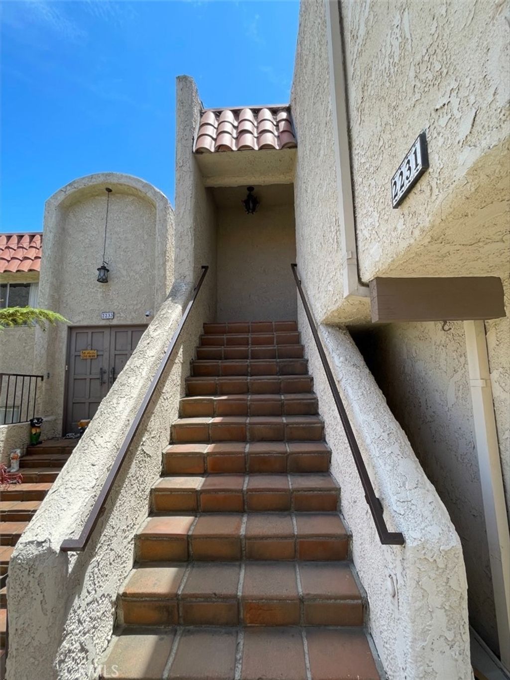 listing image 130725329535244790741