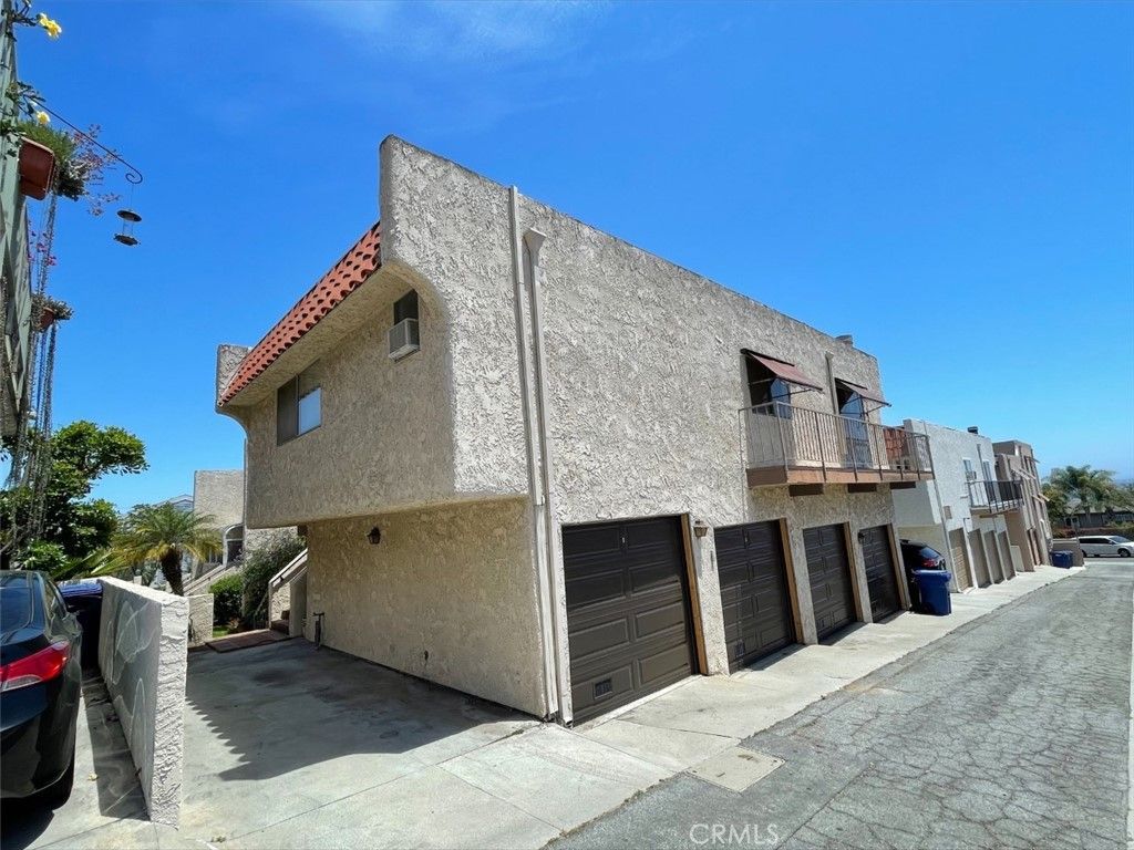 listing image 130721156167370090279