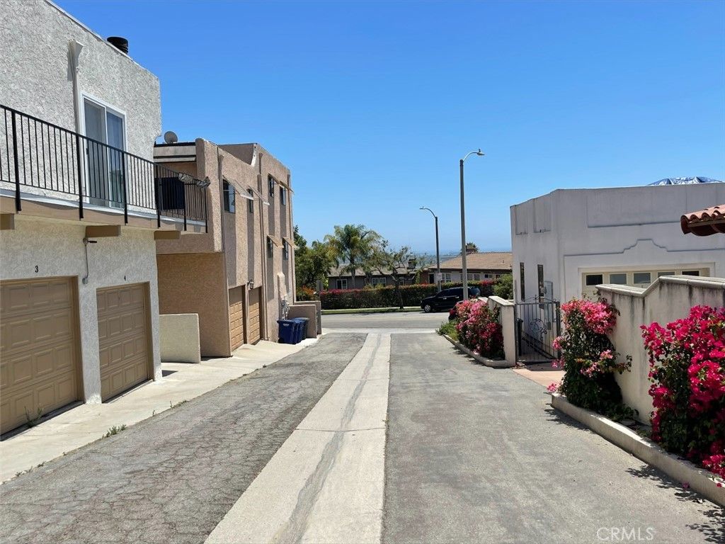 listing image 130724318030064436584