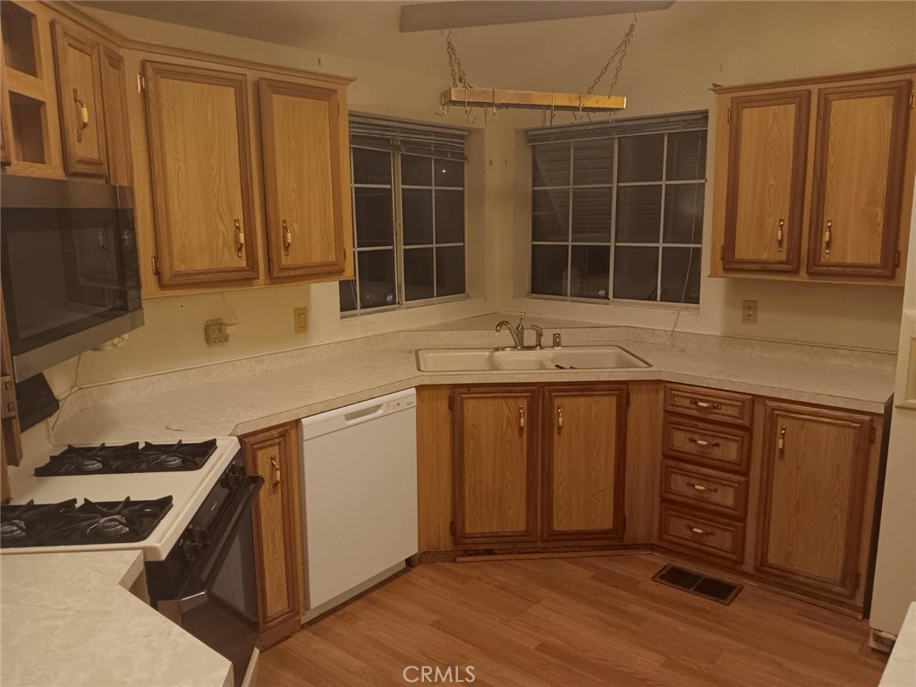 10001 W Frontage Road 64