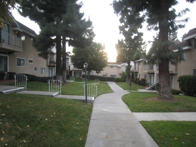 Great opportunity to purchase a condo in La Mesa. The unit is spacious for a 1 bedroom. The unit is situated on the second floor with a balcony. Walking distance to shopping and the quaint downtown that is La Mesa Village. This is a Probate sale subject to court approval. CALL LA BEFORE SUBMITTING OFFER Neighborhoods: La Mesa Equipment: Range/Oven Other Fees: 0 Sewer: Sewer Connected Topography: LL