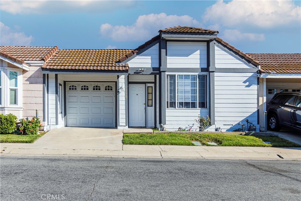 View Pomona, CA 91768 house