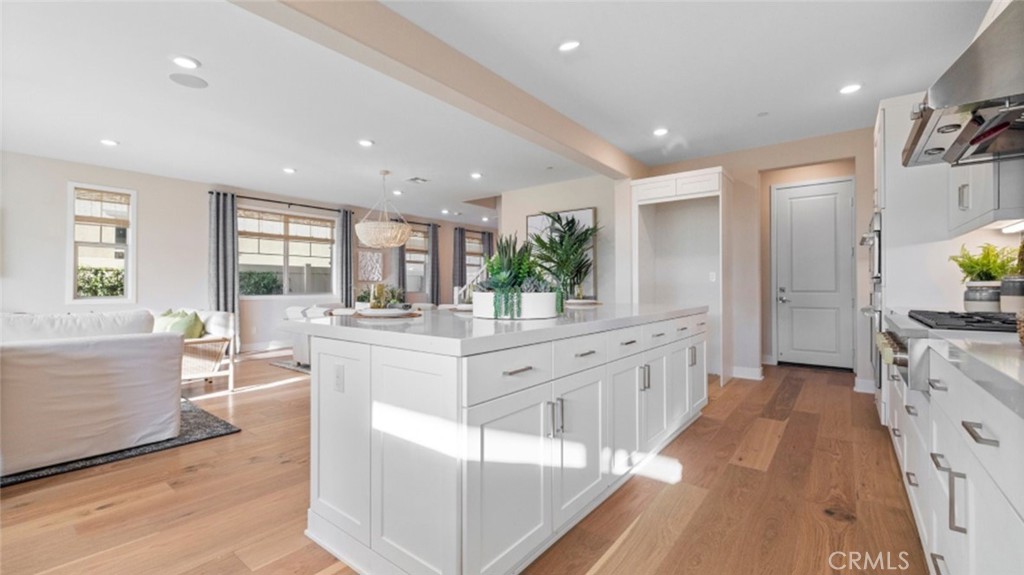 View Huntington Beach, CA 92646 house