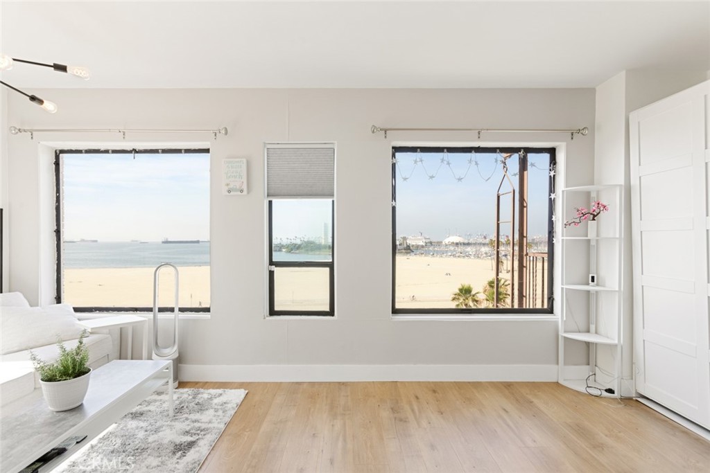 1030 E Ocean Boulevard 311