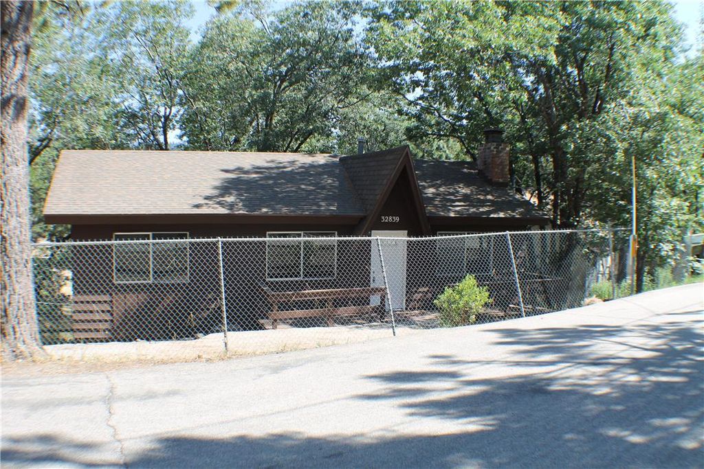 listing image 130723818333747862224